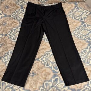 Amazon Essentials 42Wx34L Men's Black Dress Pants
